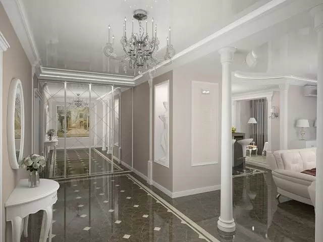 белый глянцевый потолок с люстрой