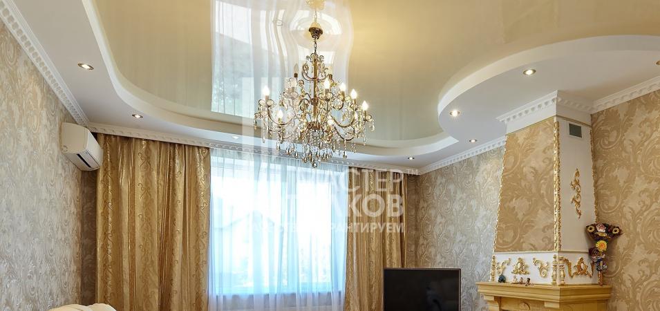 дизайн гостиной с камином и телевизором
